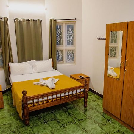 Maison Blanche Near Rock Beach بونديتْشيري المظهر الخارجي الصورة