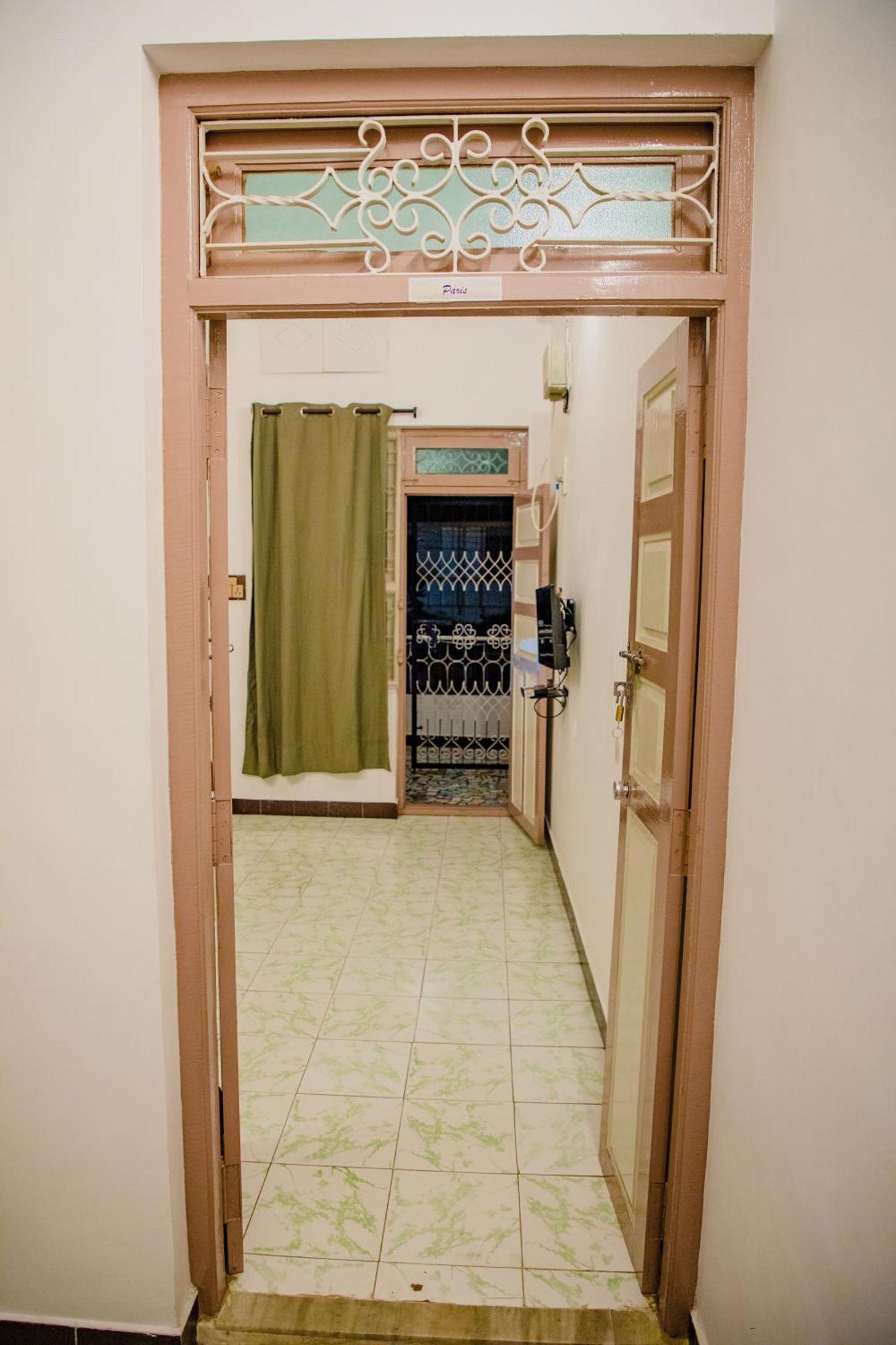 Maison Blanche Near Rock Beach بونديتْشيري المظهر الخارجي الصورة