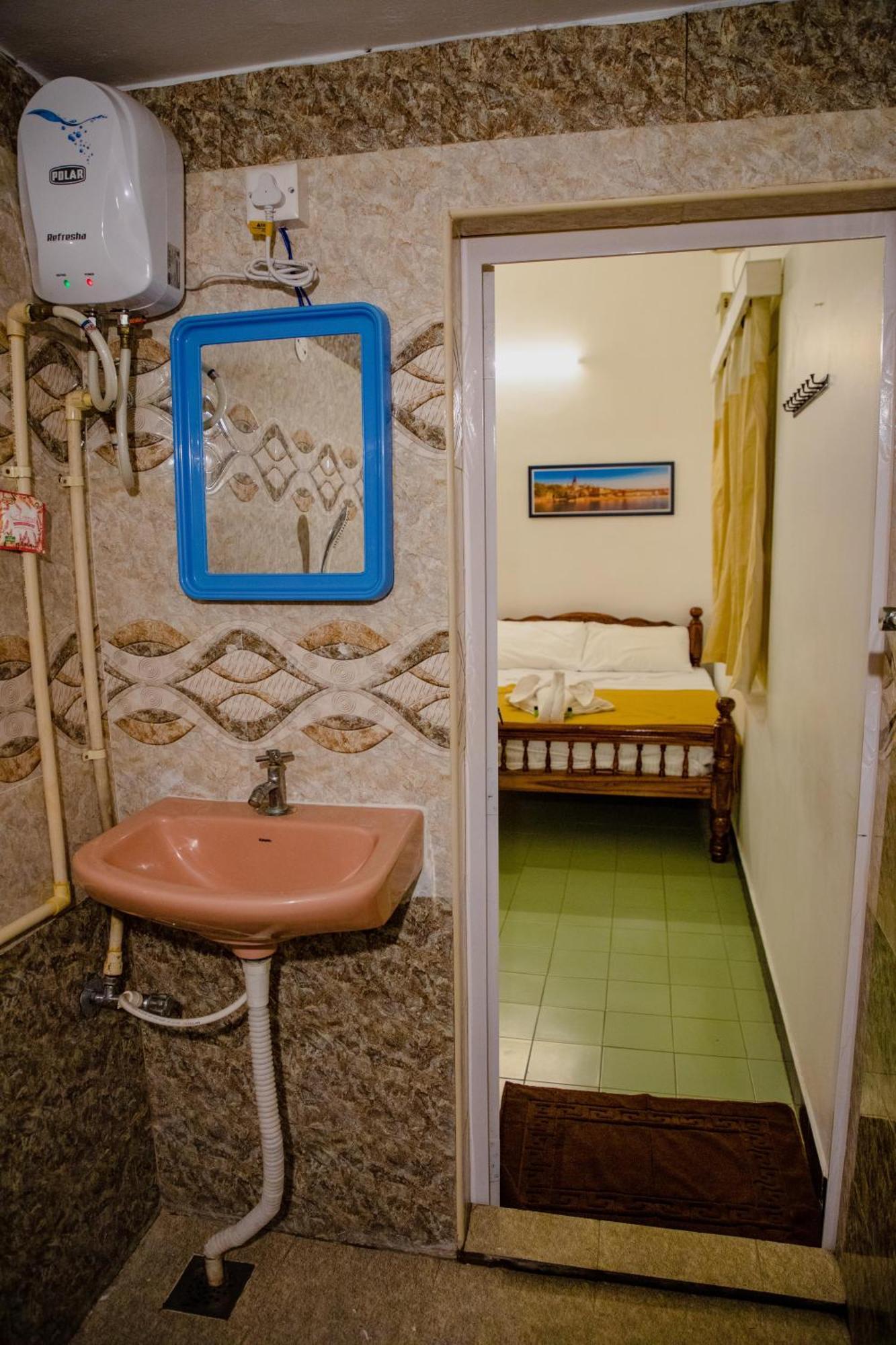 Maison Blanche Near Rock Beach بونديتْشيري المظهر الخارجي الصورة